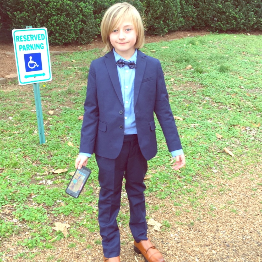 Navy Blue H&M boys suit size 7/8